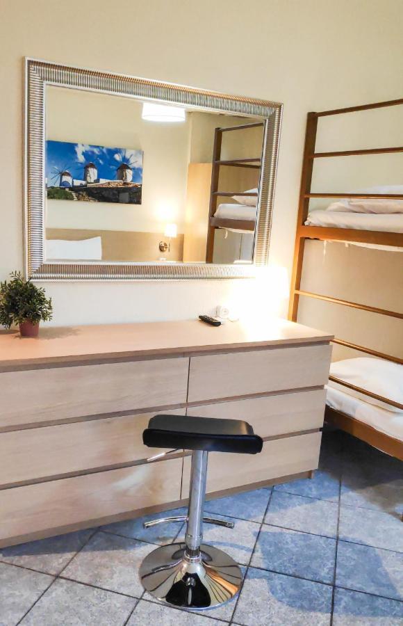 Jimmy'S Rooms Nea Potidea Buitenkant foto