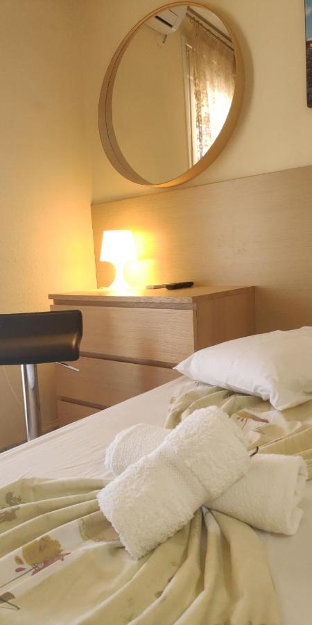 Jimmy'S Rooms Nea Potidea Buitenkant foto
